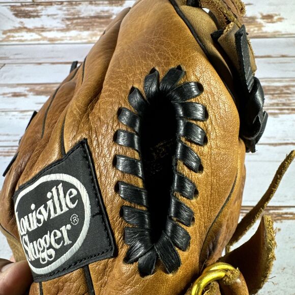 Louisville Slugger LPP1154 Players Pro Series Professional Pattern 11.5 Inches - Picture 6 of 9